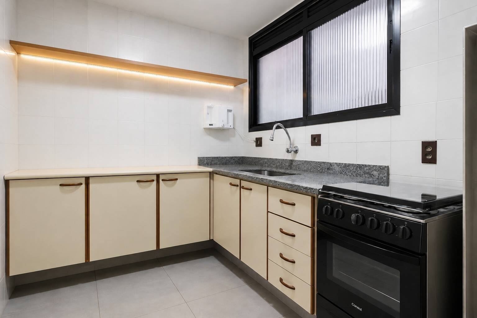 #932 - Apartamento para Venda em São Paulo - SP