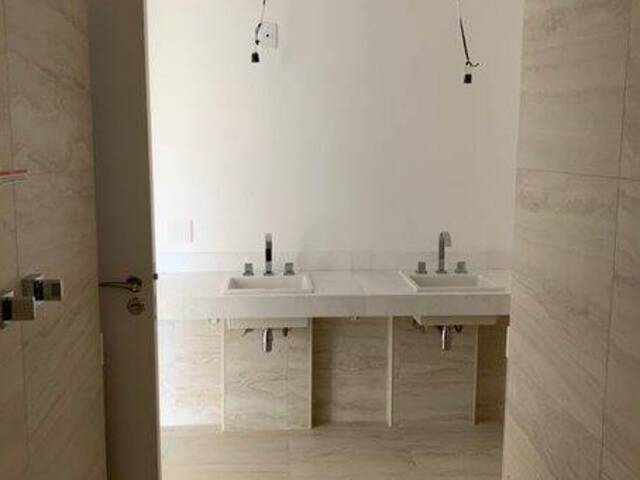 #409 - Apartamento para Venda em São Paulo - SP