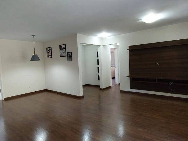 #606 - Apartamento para Venda em São Paulo - SP