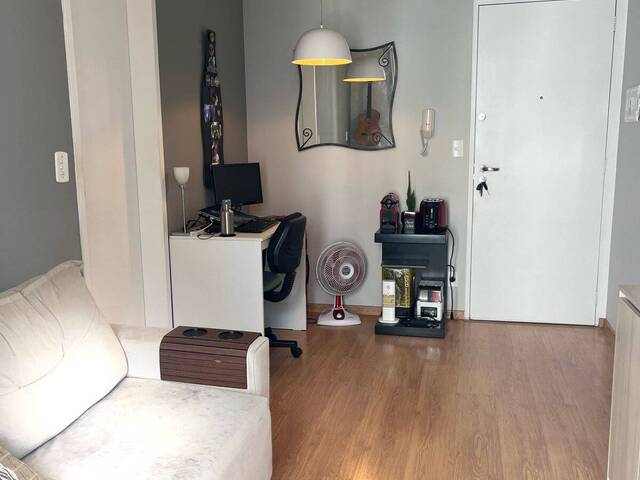 #703 - Apartamento para Venda em São Paulo - SP