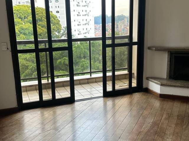 Venda em Vila Suzana - São Paulo